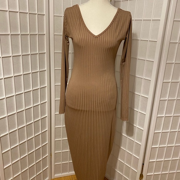 Women’s Tan Dress - Picture 3 of 3
